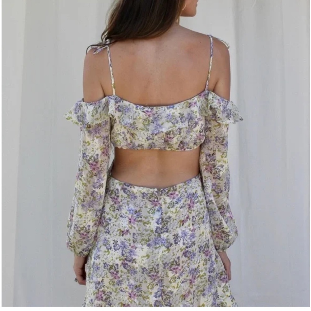 ASTR Anastasia Cutout Back Mini Dress, Ivory Lilac Floral, NWT - Picture 15 of 16